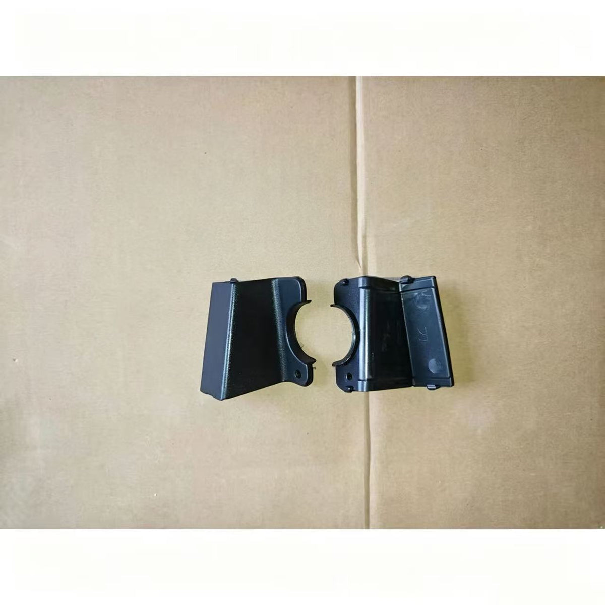 8980318050 Bezel Outer Mirror RH(Door) for ISUZU NPR 150 NQR 175 NMR 130 NLR 130 700P Truck Spare Body Parts