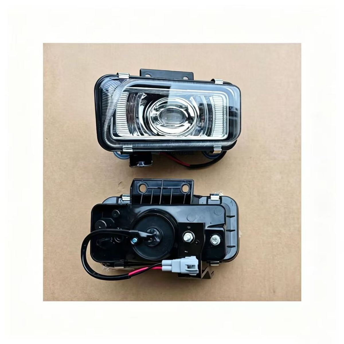 LED Fog Lamp Gray Cover Yellow Light LH for ISUZU NPR 150 NQR 175 NMR 130 NLR 130 700P Truck Spare Body Parts