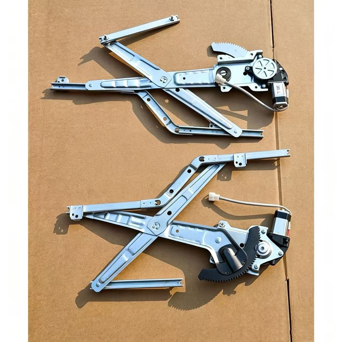 8-98029288-2 8980292882 Window Regulator Auto LH for ISUZU NPR 150 NQR 175 NMR 130 NLR 130 700P Truck Spare Body Parts