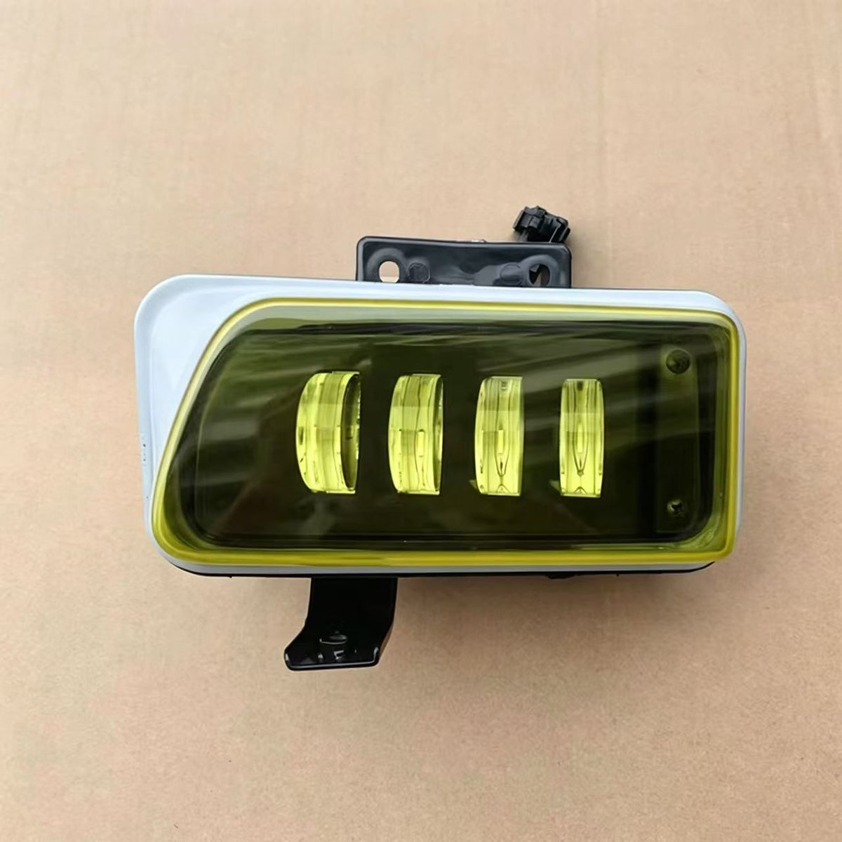 LED Fog Lamp for ISUZU NPR 150 NQR 175 NMR 130 NLR 130 700P Truck Spare Body Parts