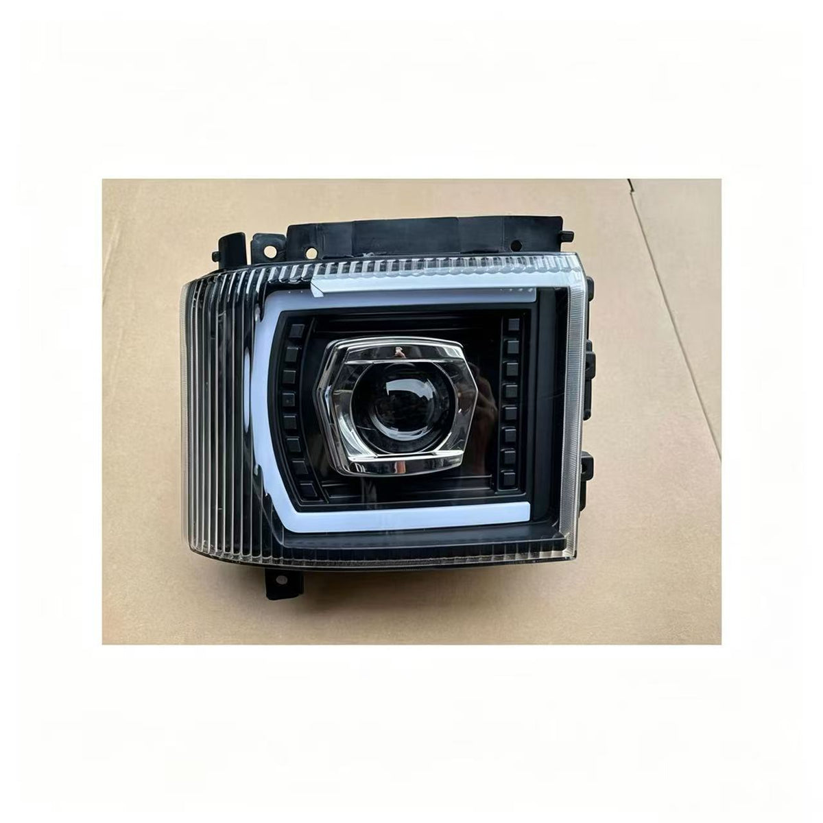 Headlamp for ISUZU NPR 150 NQR 175 NMR 130 NLR 130 700P Truck Spare Body Parts
