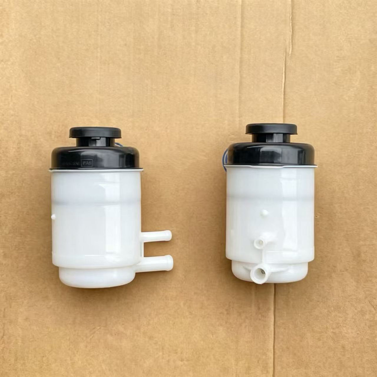 897107987-0 8971079870 New Directional Oil Cup for ISUZU NPR 150 NQR 175 NMR 130 NLR 130 700P Truck Plastic Spare Body Parts