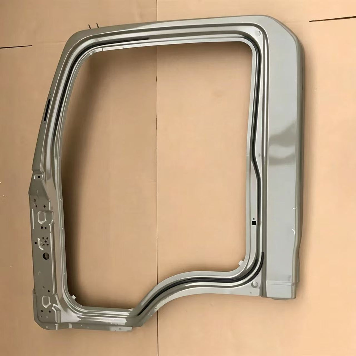 Door Frame RH for ISUZU NPR 150 NQR 175 NMR 130 NLR 130 700P Truck Spare Body Parts
