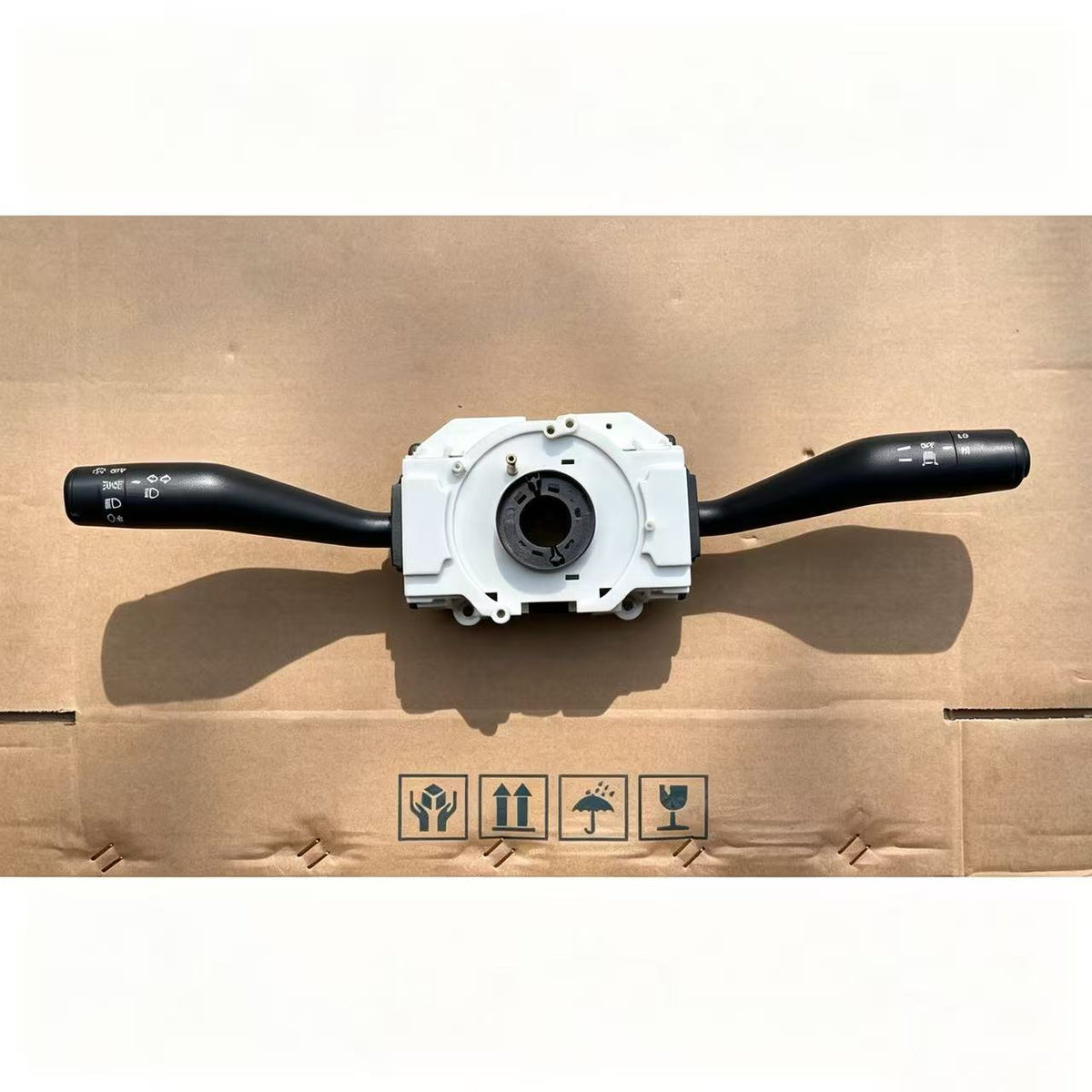 8-98073850-0 Signal Switch for ISUZU NPR 150 NQR 175 NMR 130 NLR 130 700P Truck Spare Body Parts