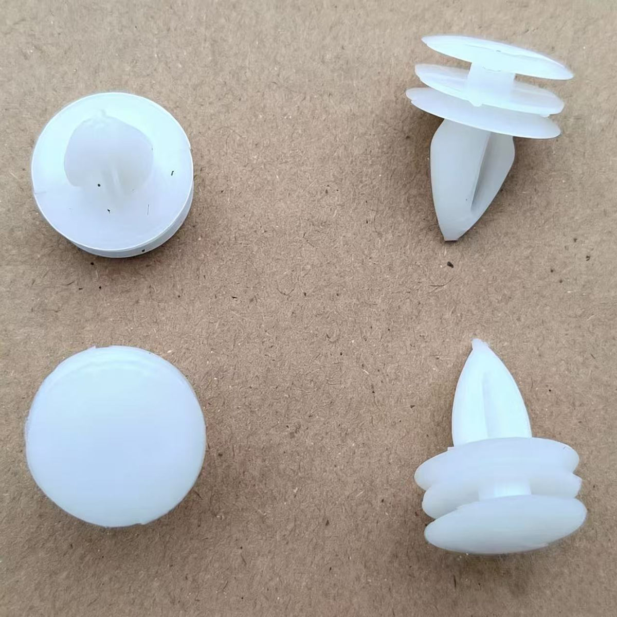 8-97581651-2 8975816512 Plastic Clip 17.9/18mm  for ISUZU NPR 150 NQR 175 NMR 130 NLR 130 Truck Spare Body Parts