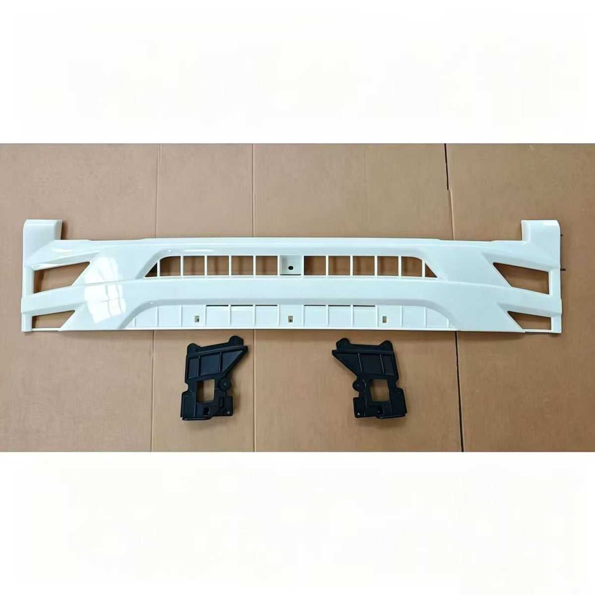 White Embryo with 133 cm Width in Modification for ISUZU NPR 150 NQR 175 NMR 130 NLR 130 700P Truck Spare Body Parts