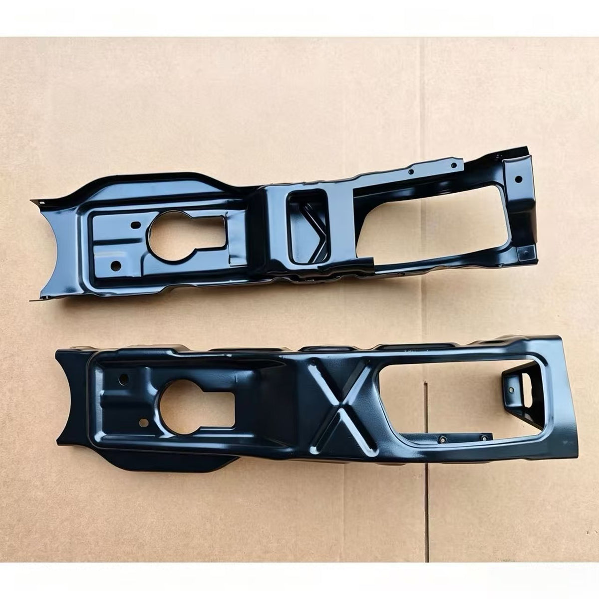 8-98025184-5 8980251845 Bumper Stay RH (W) for ISUZU NPR 150 NQR 175 NMR 130 NLR 130 700P Truck Spare Body Parts