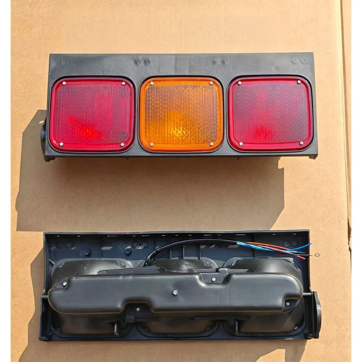 Tail Lamp LH for FUSO Super Great F380 FP510 35TONS 21TONS Truck Spare Parts