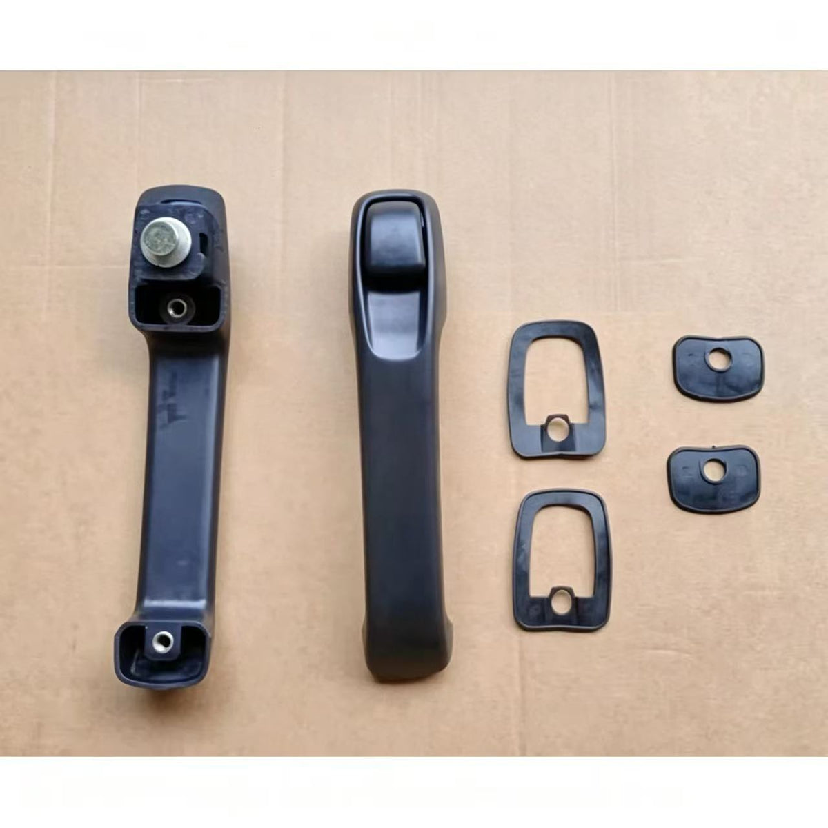 Outside Handle RH  for FUSO Super Great F380 FP510 35TONS 21TONS Truck Spare Parts