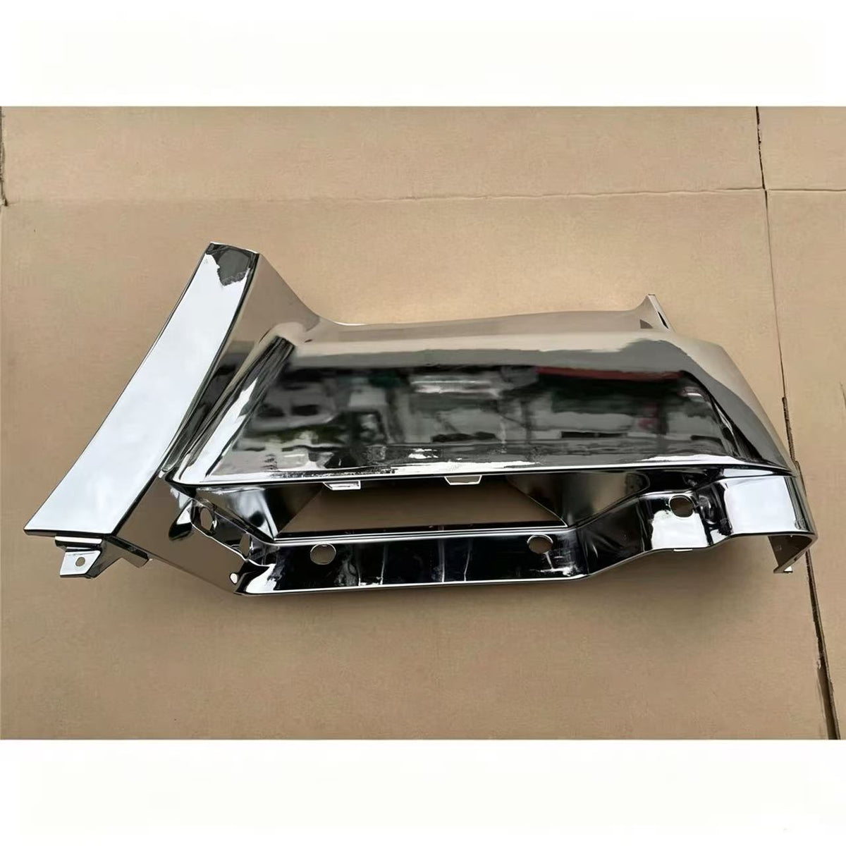 Chrome Step Upper LH for FUSO Super Great F380 FP510 35TONS 21TONS Truck Spare Parts