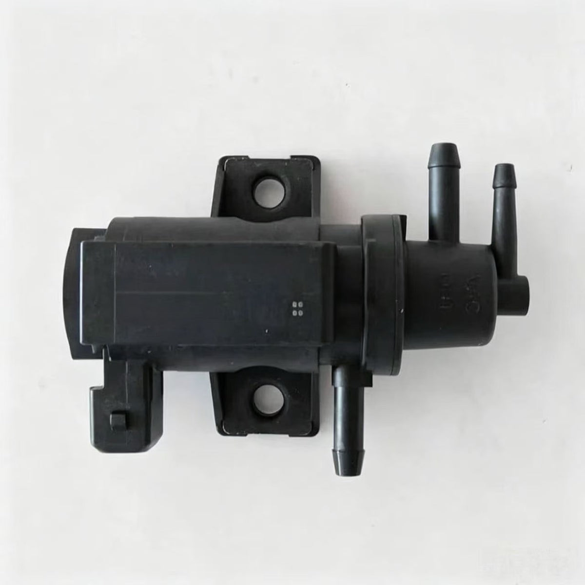 MK667899 Sensor for FUSO CANTER 2010  Wide Truck Spare Parts