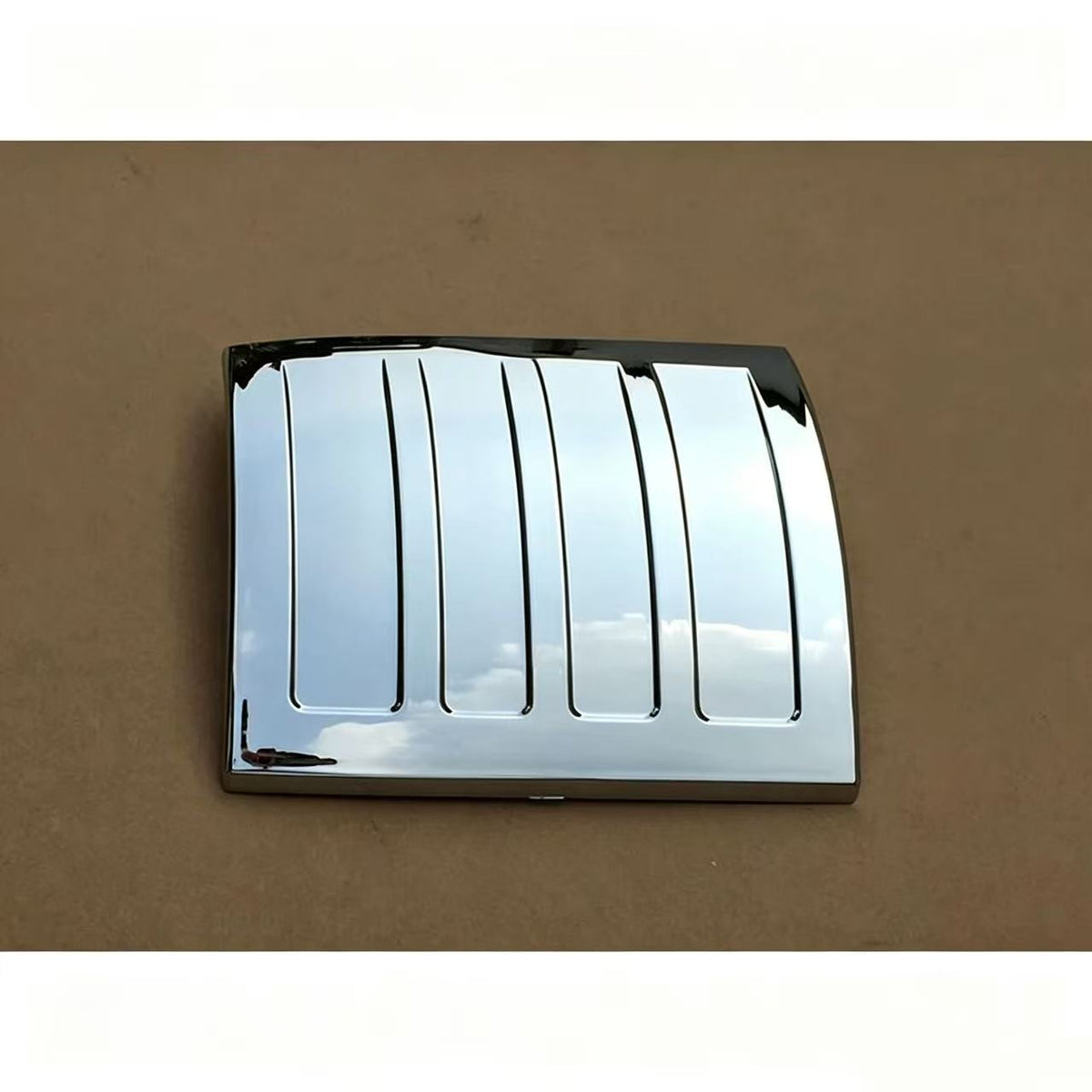Chrome Corner Lamp Cover (Lower) RH for FUSO Canter 2010 Truck Spare Parts