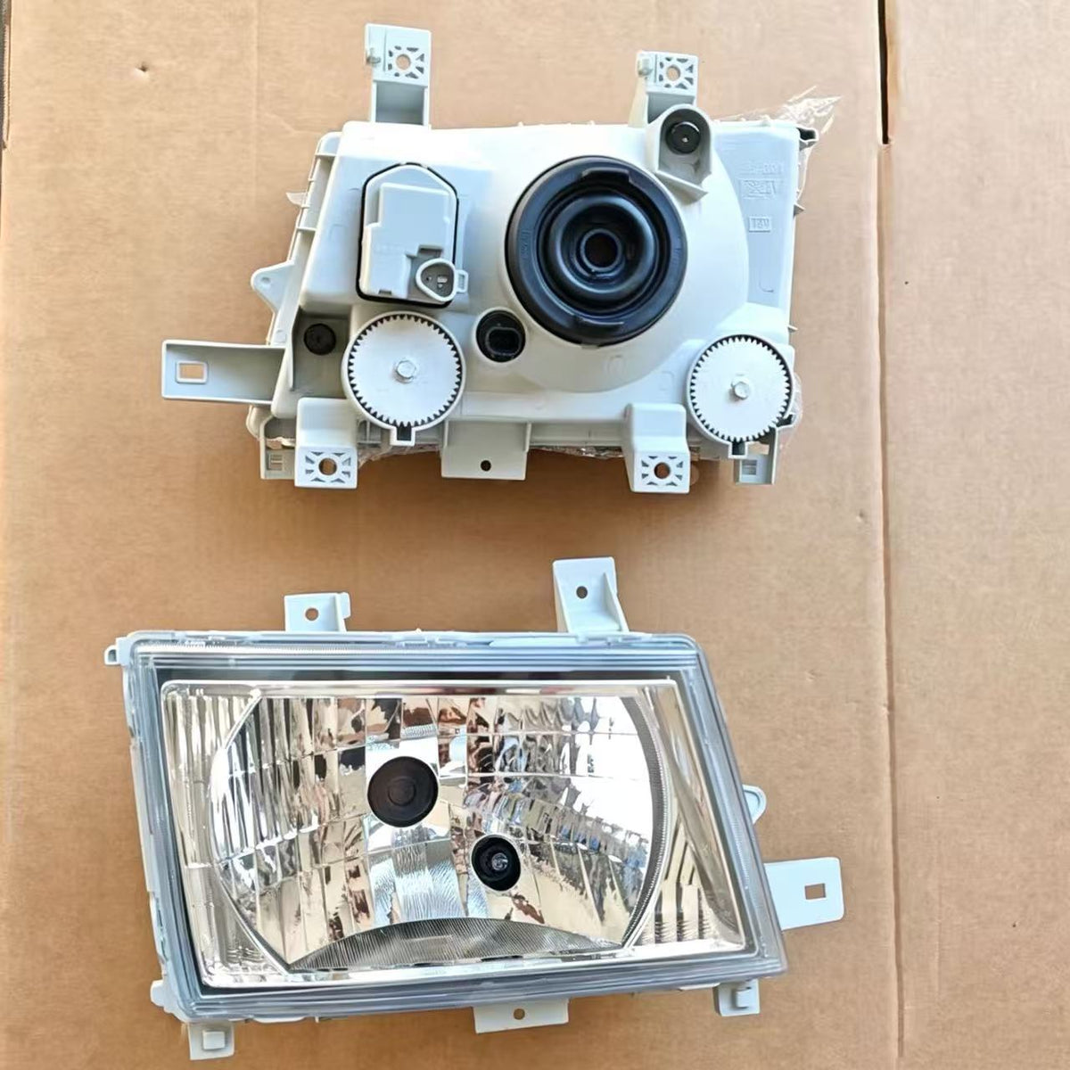 Headlamp Right Left Hand Drive Electric for FUSO CANTER 2010  Narrow Truck Spare Parts