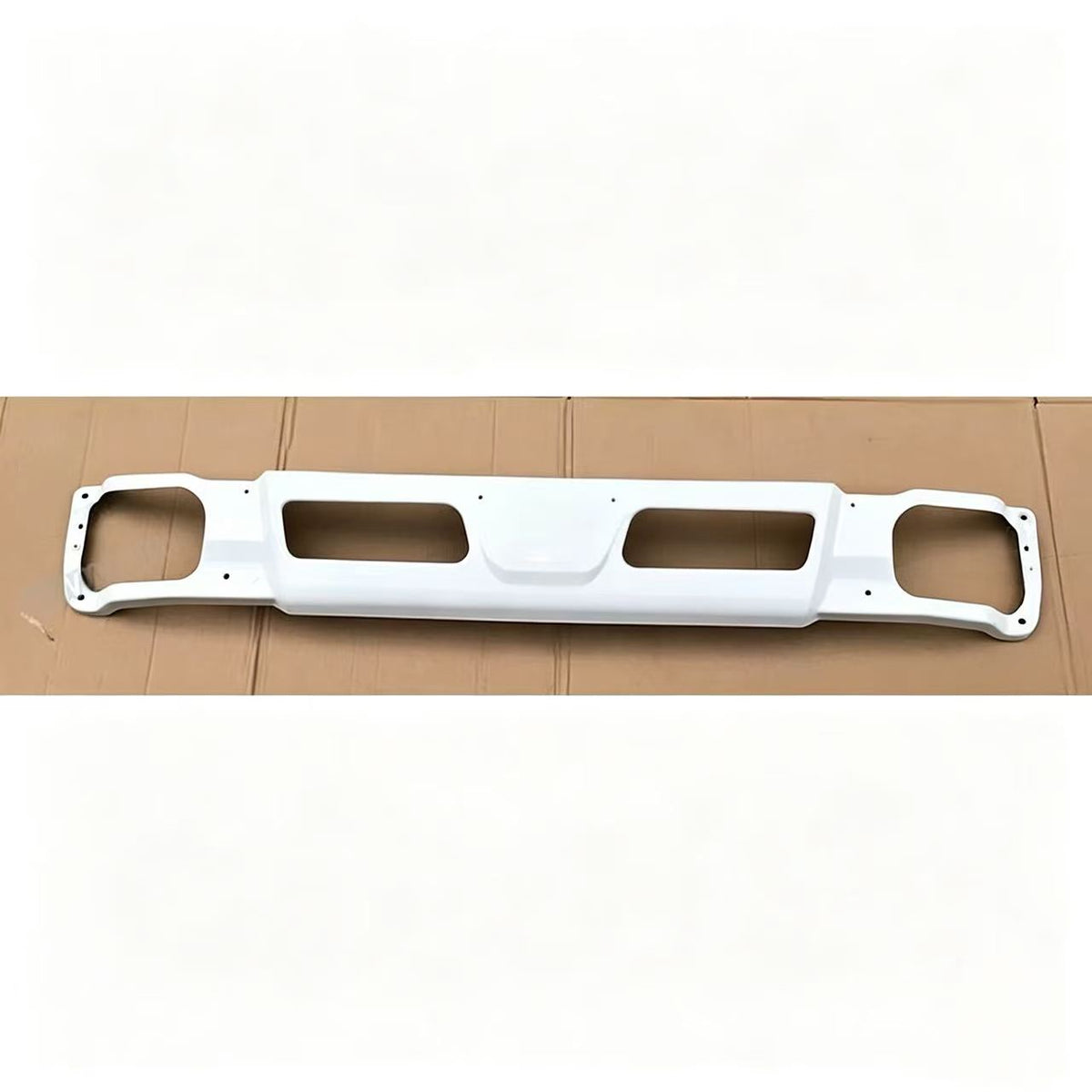 Mc978516 Front Bumper for FUSO Canter 2010 Truck Spare Parts