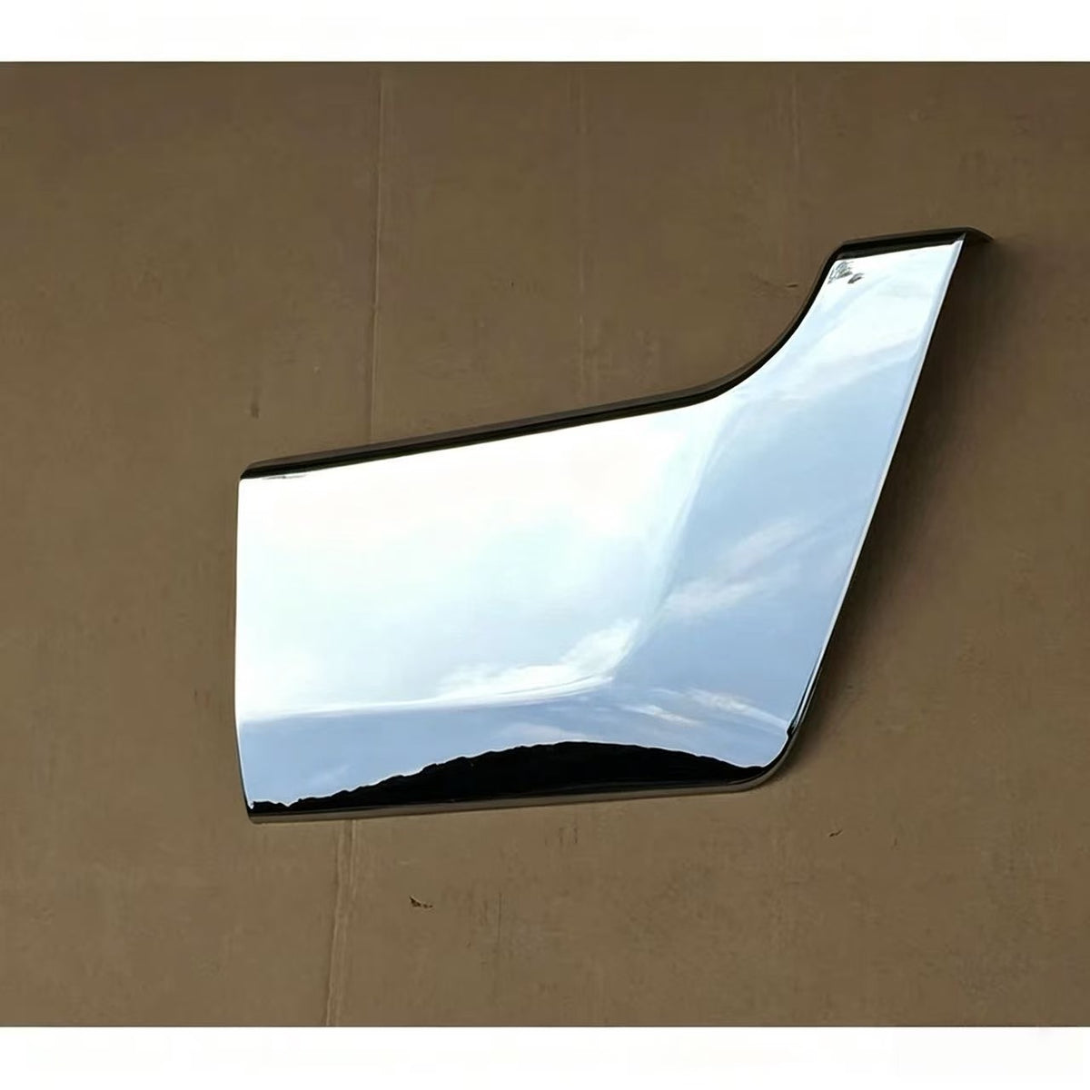 Chrome Bumper Garnish LH for FUSO Super Great F420 FP517 FP519 Truck Spare Parts