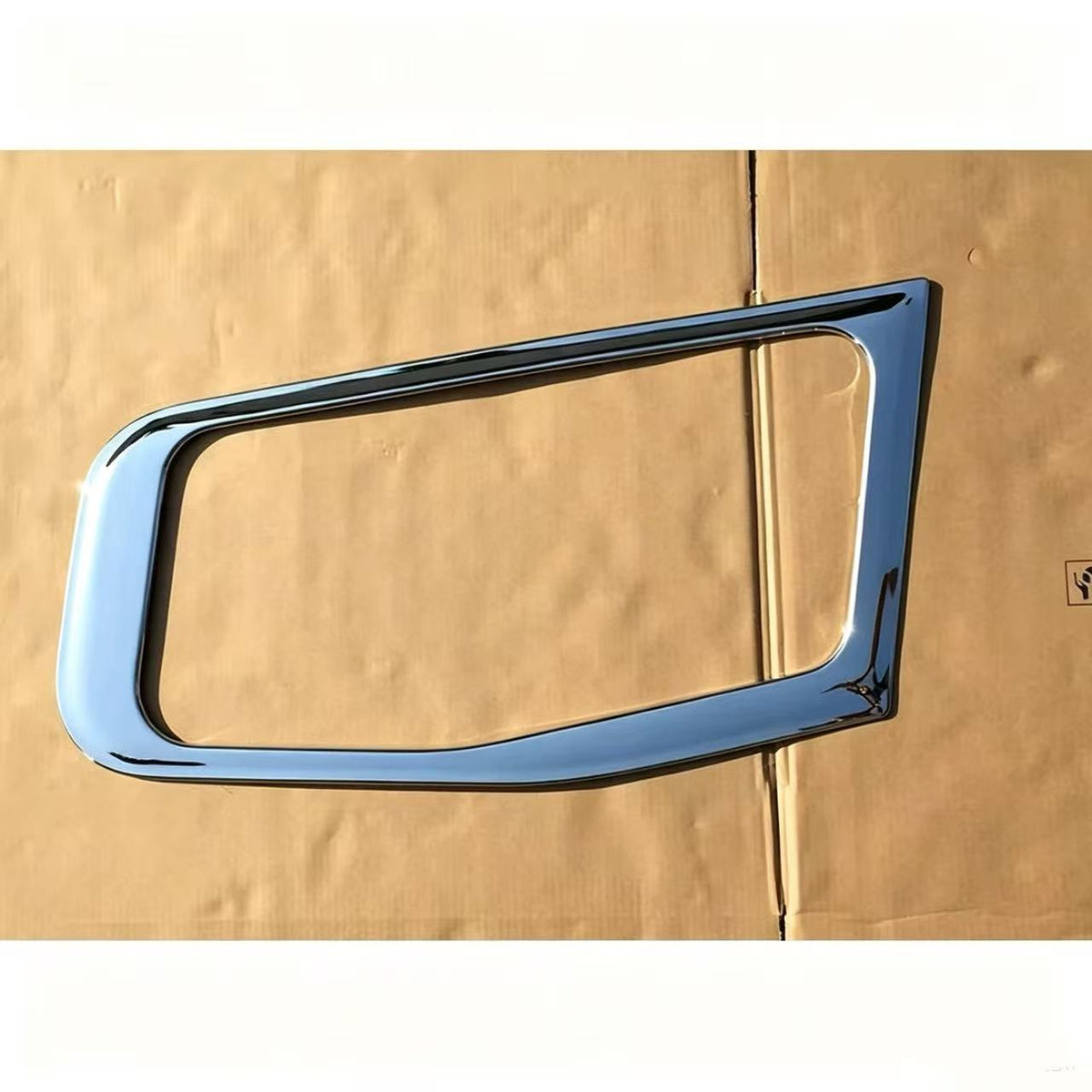 Chrome Door Window Garnish for FUSO Super Great F420 FP517 FP519 Truck Spare Parts