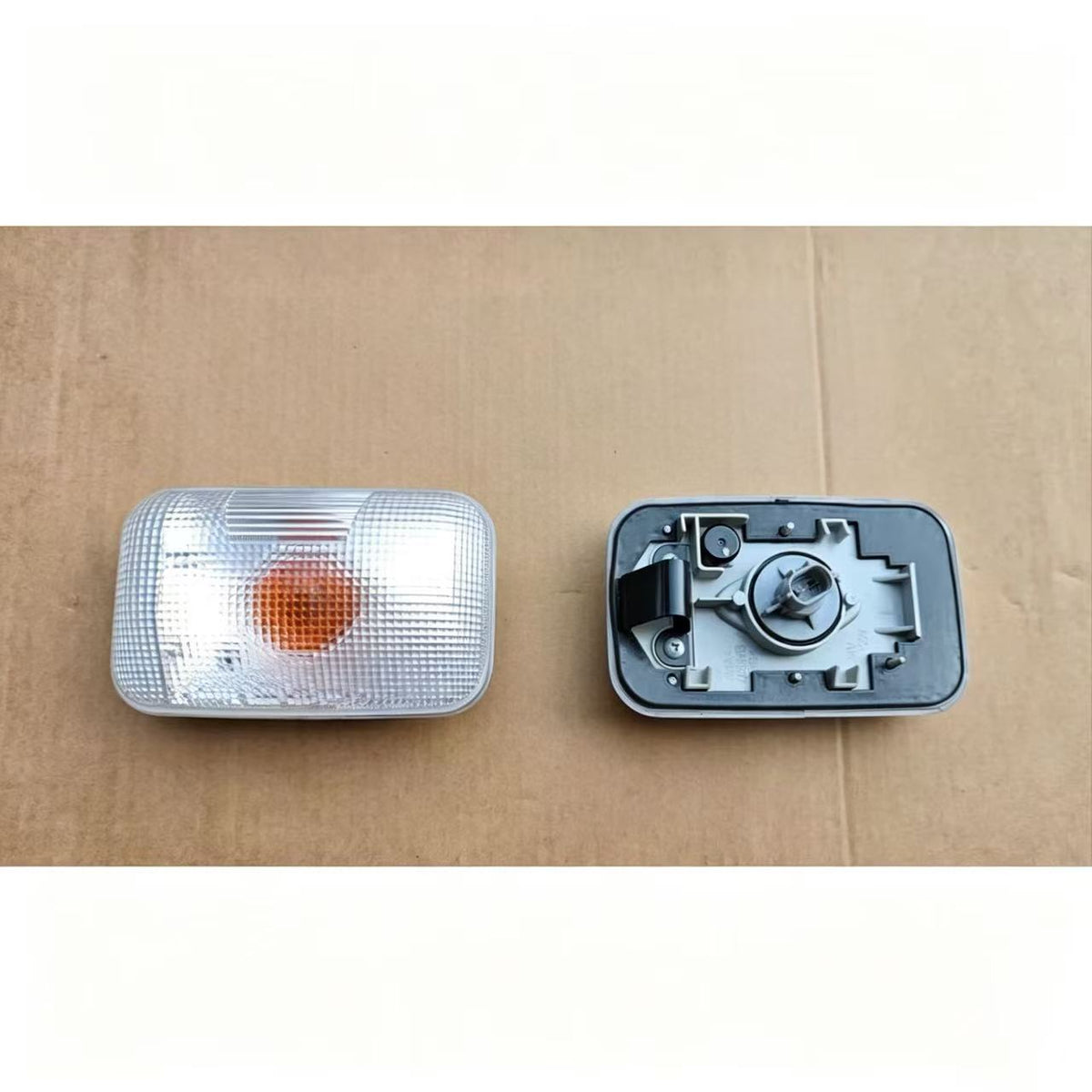 214-1423 MC932234 Side Lamp for FUSO Super Great F420 FP517 FP519 Truck Spare Parts New Condition for Canter Model