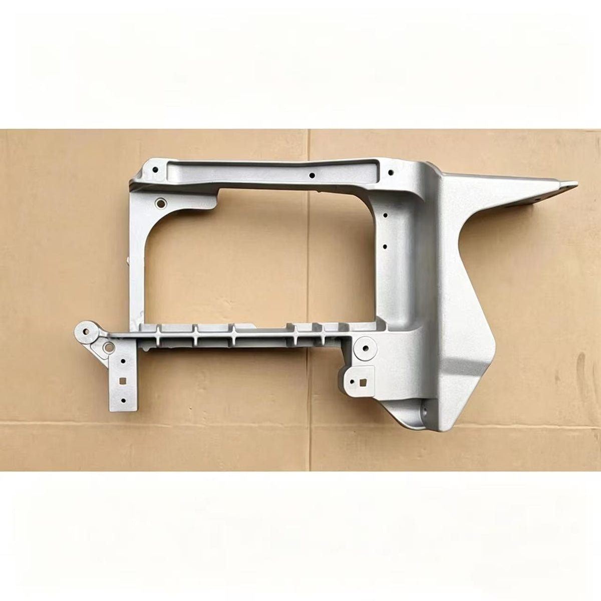 Headlamp Bracket RH for FUSO F420 FP517 FP519Truck Body Parts