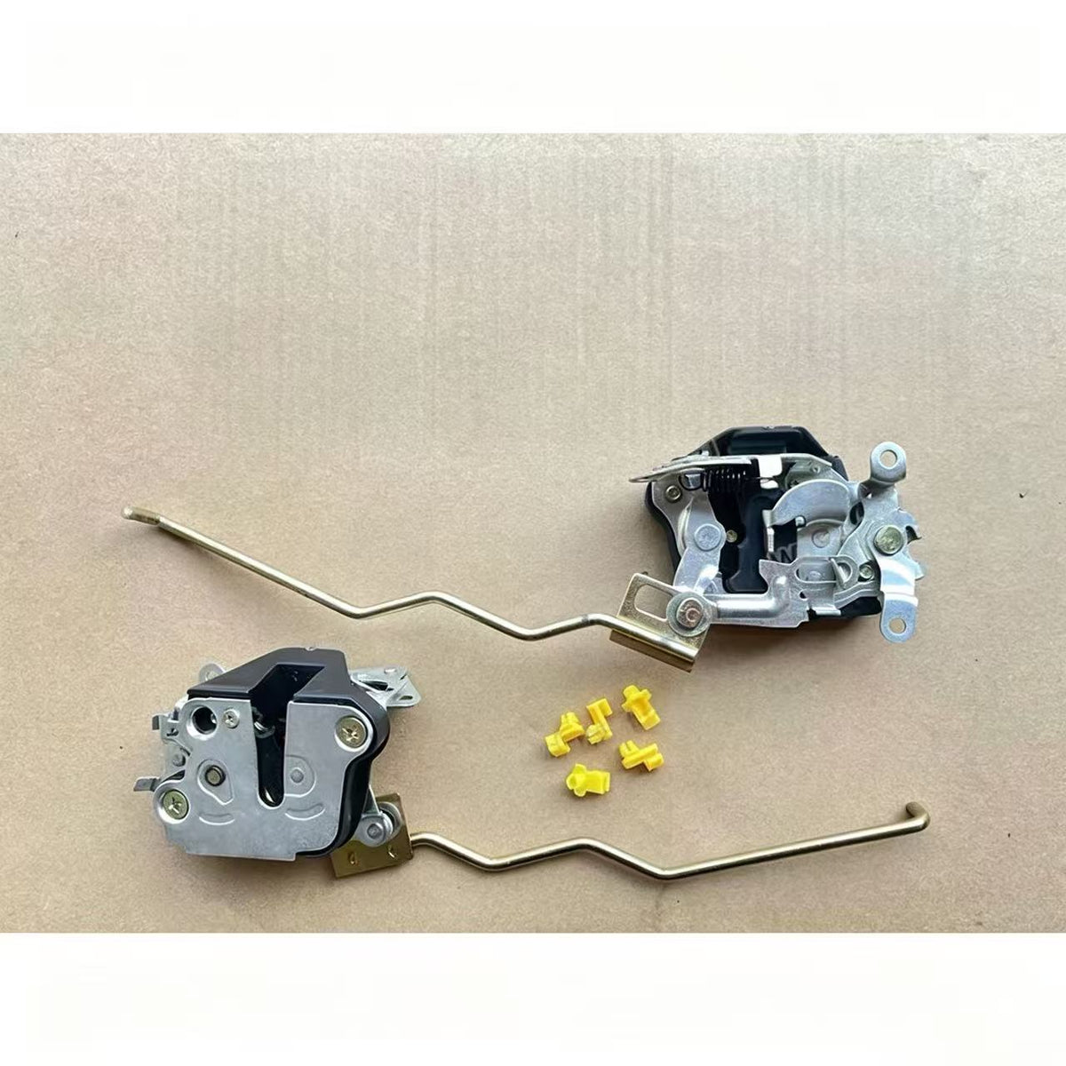 CW609870 MC141473 MC149059 Door Lock RH New Truck Spare Parts for FUSO Canter FE647 & FB511 1994-On