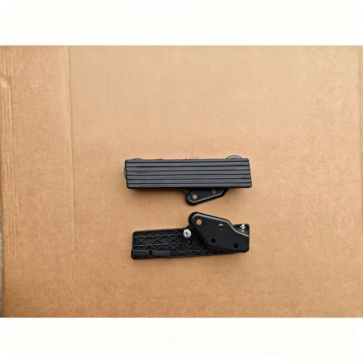 Single Pedal for FUSO Canter FE647 FB511 1994-ON Truck Spare Parts