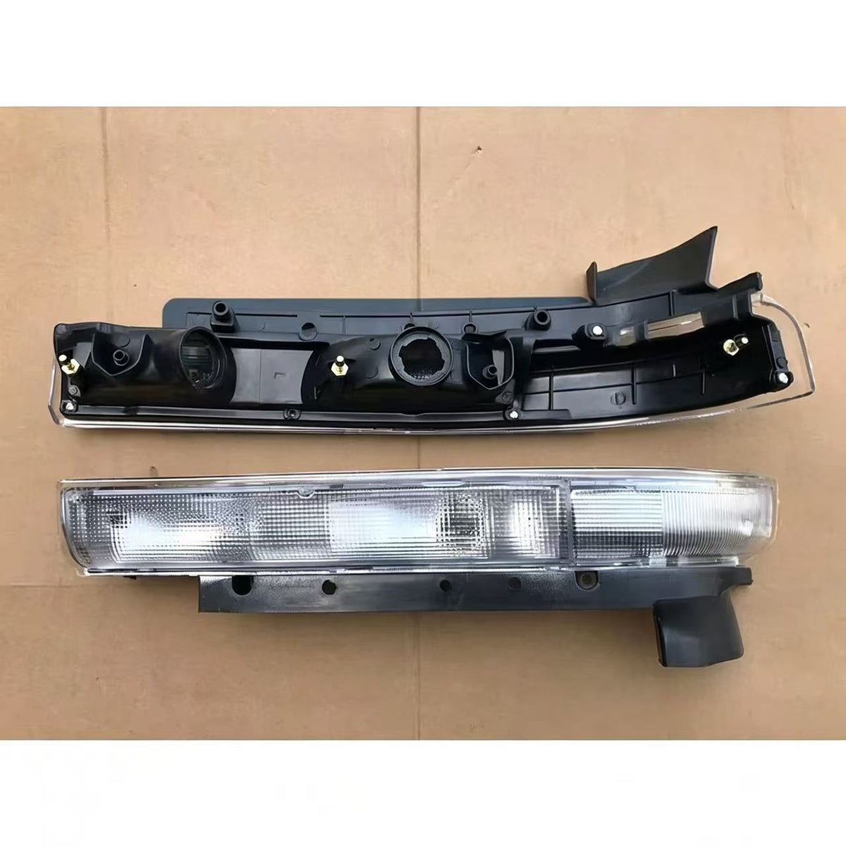 Finisher Lamp White LH for 1994-On FUSO Canter Narrow FE647 FB511 Trucks Plastic Spare Parts