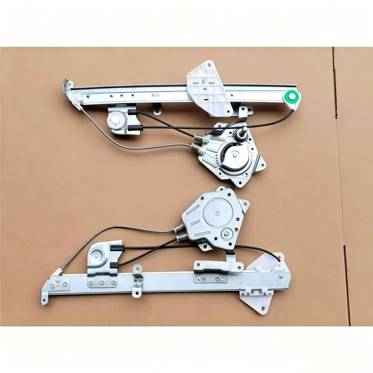 MC146253 Window Regulator LH (1997-2005) for  FUSO Canter  FE647 FB511 1994-ON Truck Spare Parts