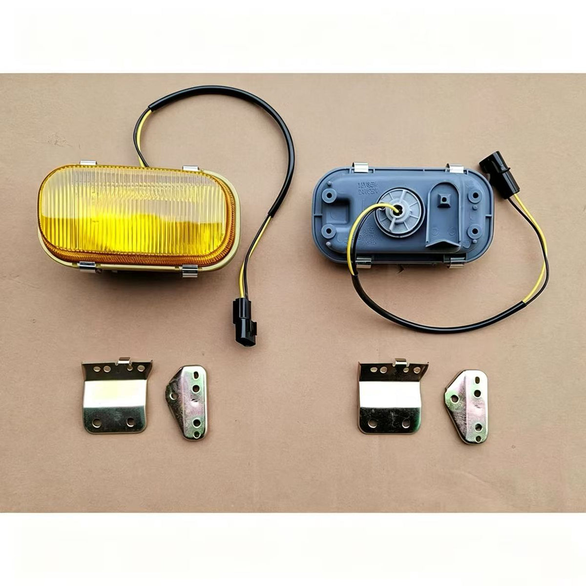 Fog Lamp LH Yellow for FUSO Canter FE647 FB511 1994-ON Truck Spare Parts