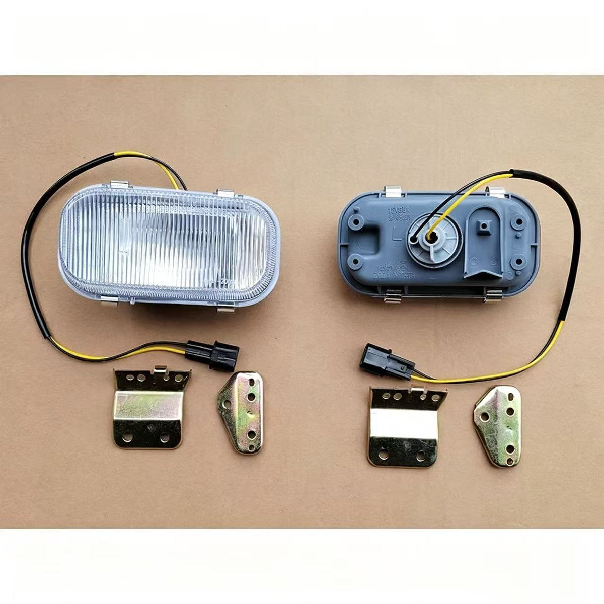 Fog Lamp LH White for FUSO Canter FE647 FB511 1994-On Trucks LH RH White Plastic Spare Parts