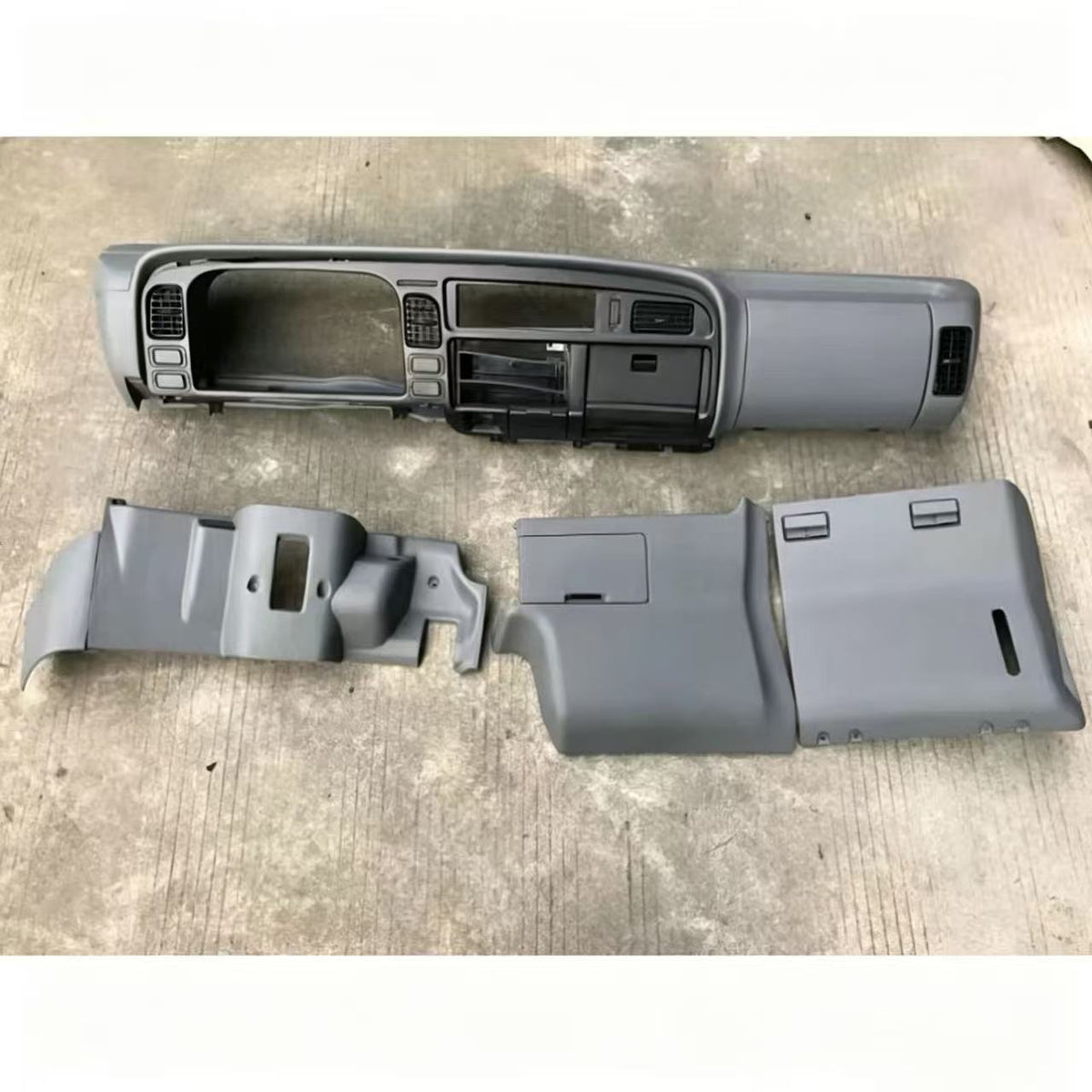 Mitsubishi New Dashboard for 1994-On FUSO Canter Narrow FE647 FB511 Trucks Plastic Spare Parts