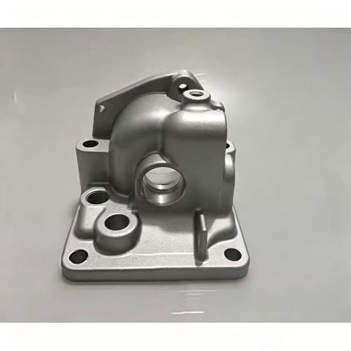 me014341 Thermostat Housing for FUSO CANTER 2006 FE84D FE85D Truck Spare Parts