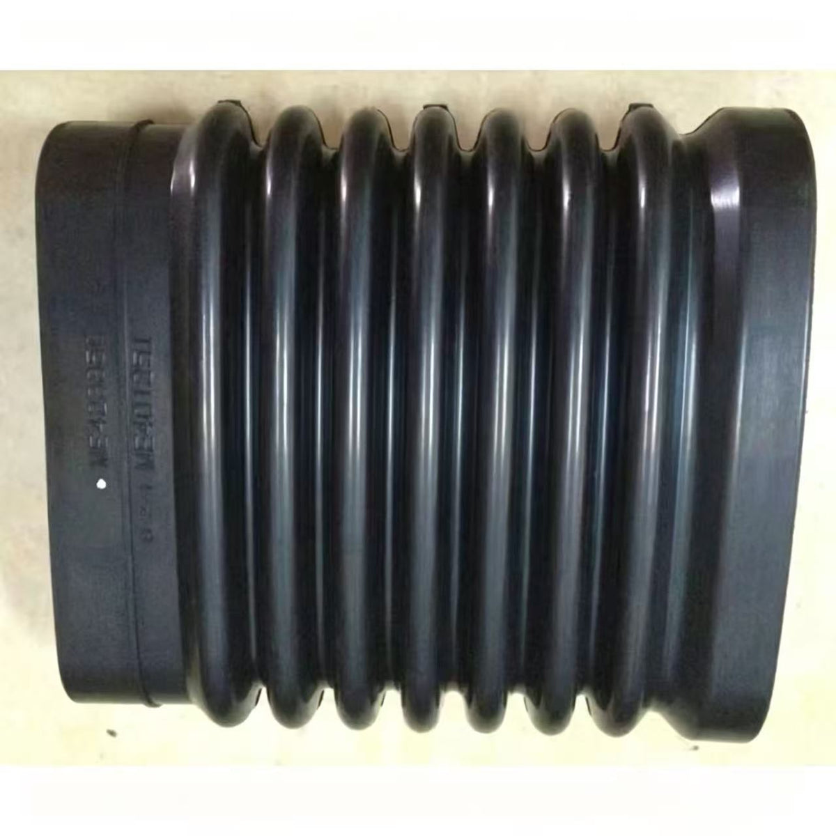 ME401251 ME423350 Component of Air Intake for FUSO CANTER 2006 FE84D FE85D Truck Spare Parts