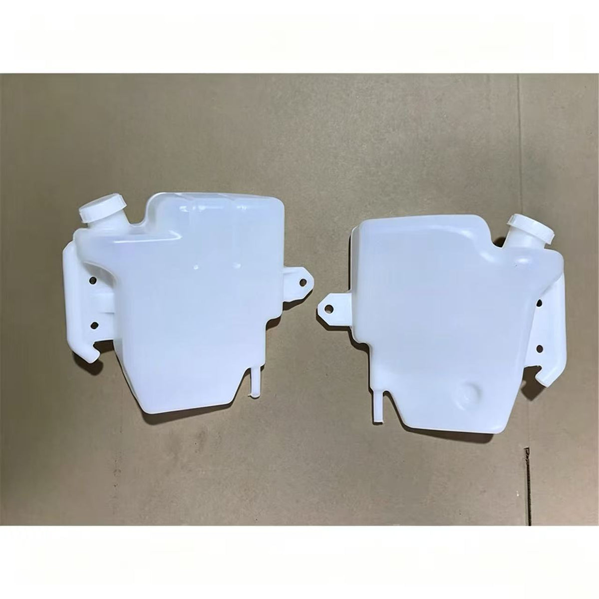 Expansion tank RHD for FUSO CANTER 2006 FE84D FE85D Truck Spare Parts