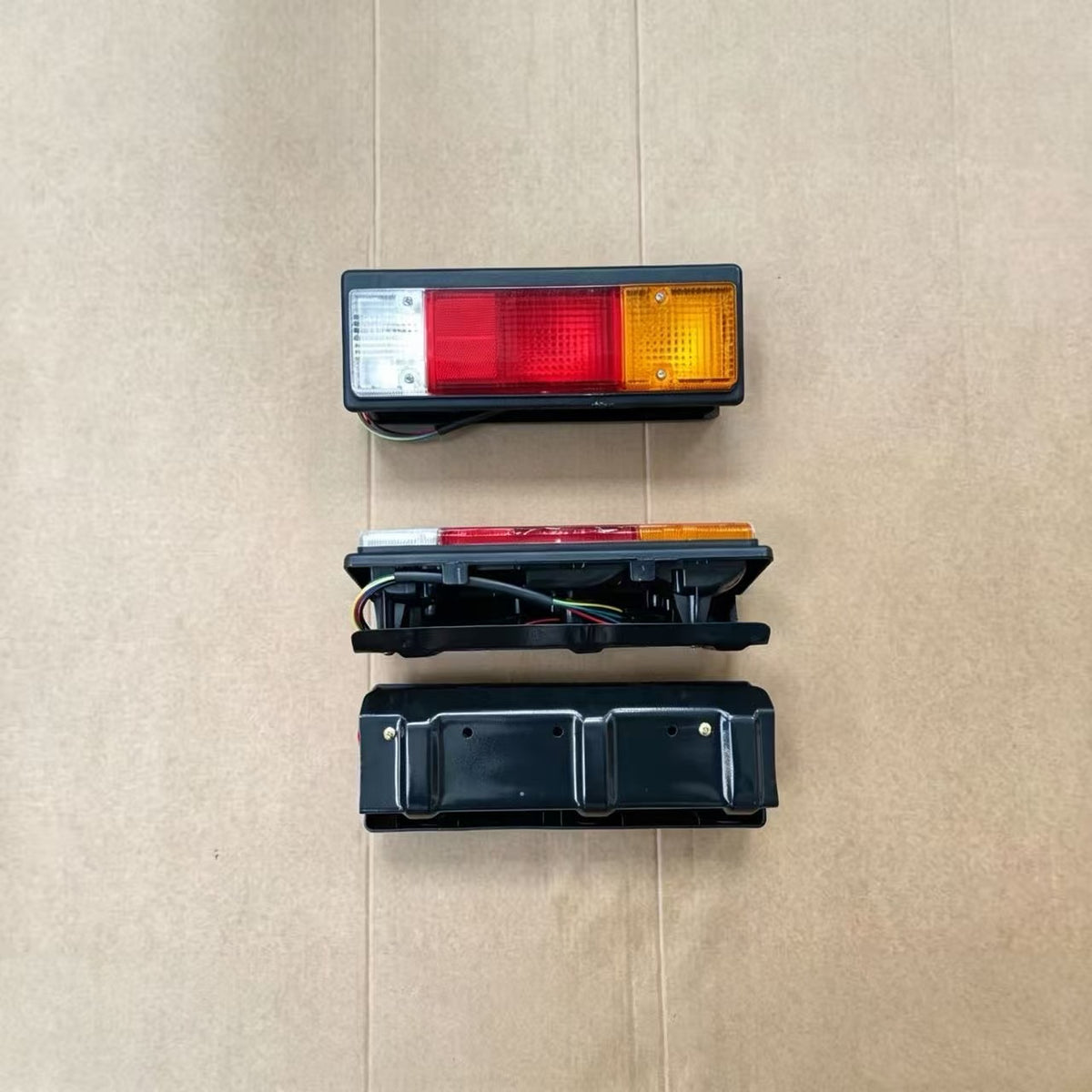 214-1924 mk485413 TL 323 Tail Lamp RH for FUSO CANTER 2006 FE84D FE85D Truck Spare Parts