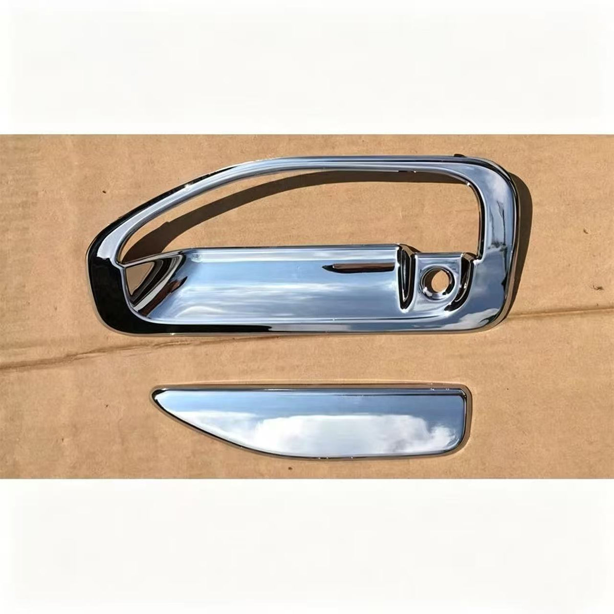 Chrome Outside Handle Cover RH for FUSO CANTER 2006 FE84D FE85D Truck Spare Parts