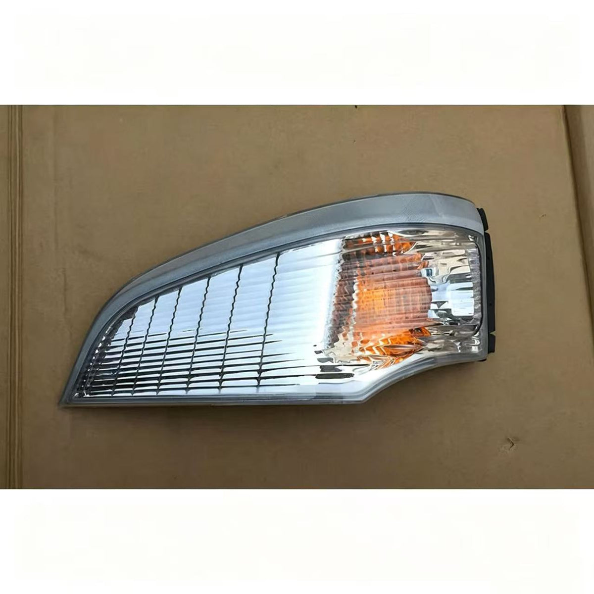 Corner Lamp LH (high) for Fuso Canter 2006 FE84D FE85D Narrow — Ref. MK427117
