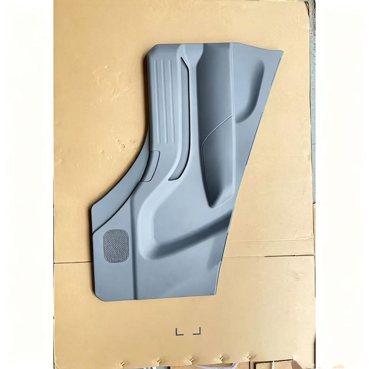 Mitsubishi Auto LH Door Trim Panel for 2006 FUSO CANTER FE84D FE85D Truck New Condition Spare Parts