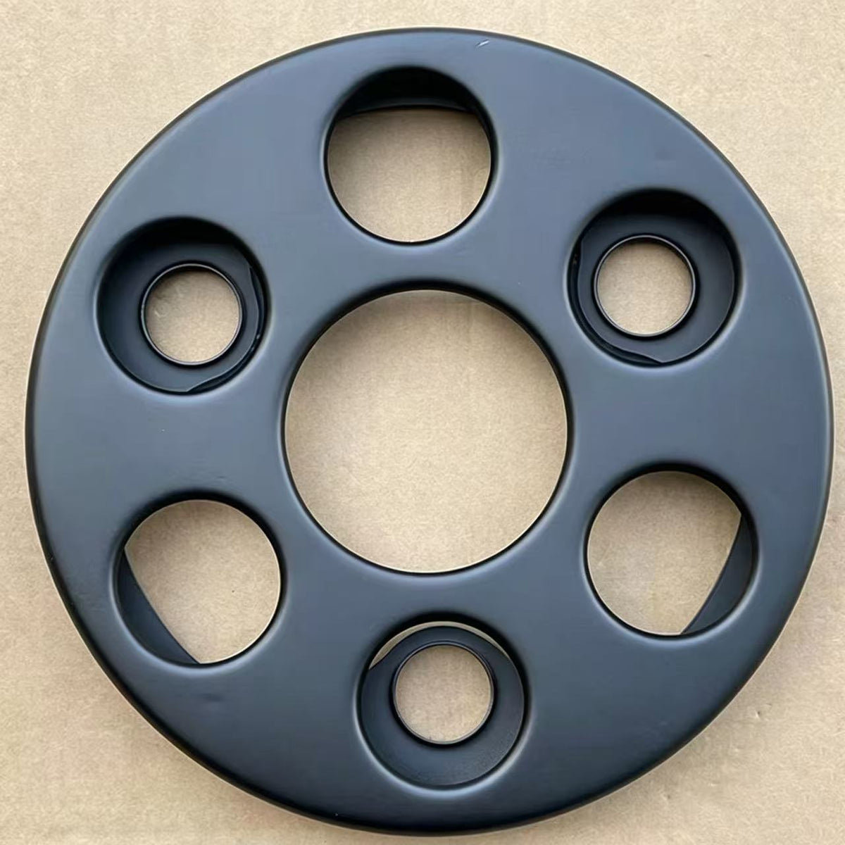 New 2006 FUSO CANTER FE84D FE85D Truck Spare Parts Plastic Wheel Cover with 6 Holes