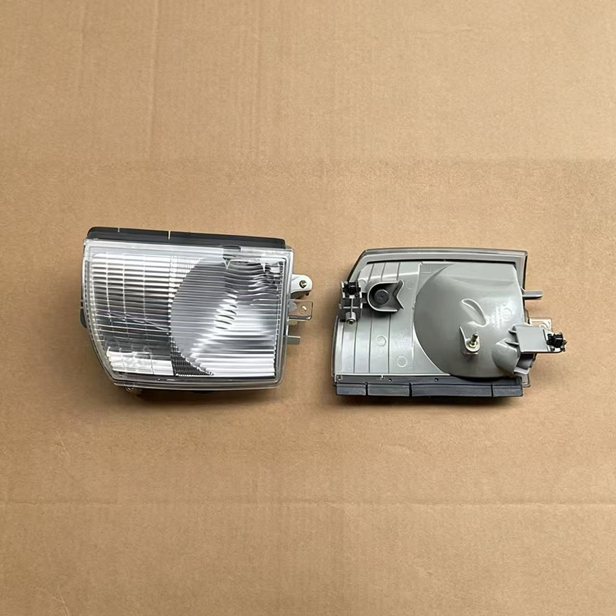 MK353663 MK580853 Corner Lamp LH for FUSO CANTER 2006 FE84D FE85D Truck Spare Parts