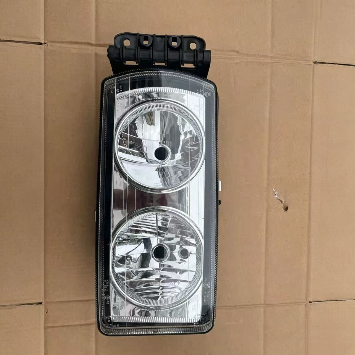 504238203 504238213 Head Lamp L with Motor for IVECO STRALIS AS 2007 Truck Spare Parts
