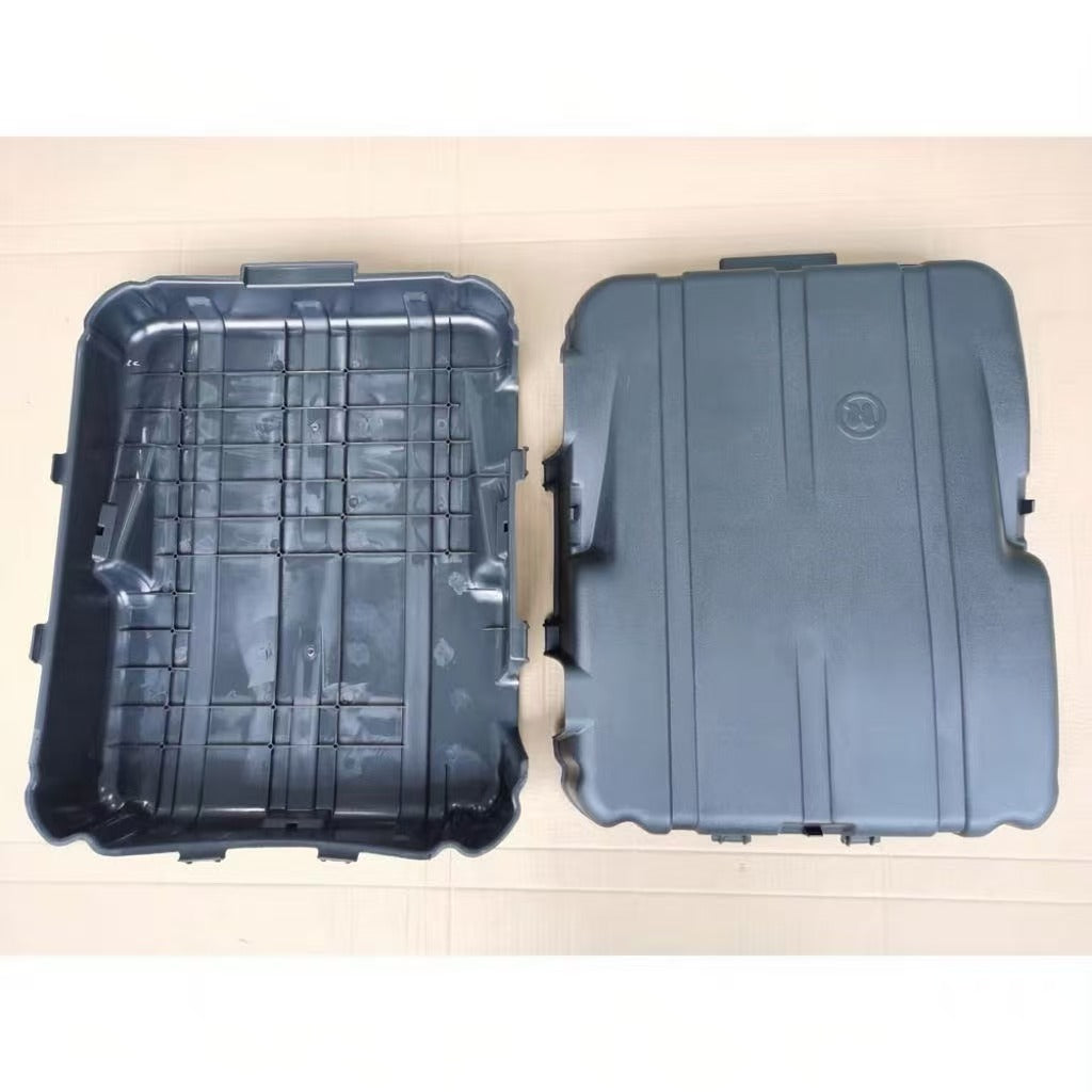 5801258838 BATTERY COVER Truck  Parts  for Iveco Stralis Truck Part European Truck Parts