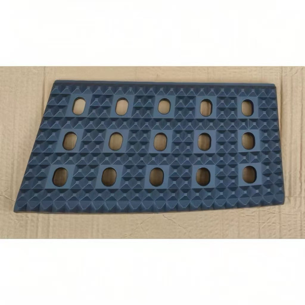 Foot Step Plate Truck Parts for Iveco Truck Part European Truck Parts 504242109 504242346 504242108 504242345