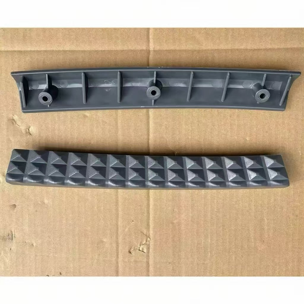 Foot Step Plate for Iveco Truck Part European Truck Parts 504219203 504219202