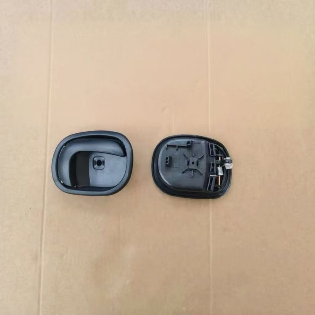 82318-7A001 82320-7A000 823187A001 823207A000 Door Handle RH for Hyundai HD120 NEW Truck Spare Parts