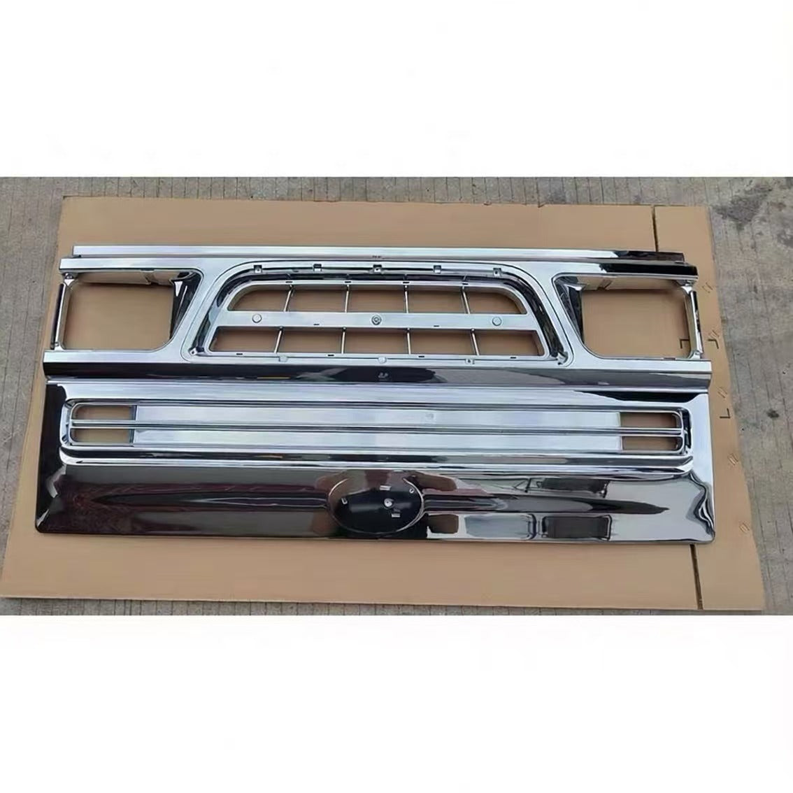Chrome Front Grille Narrow #1   for Daihatsu DELTA TRUCK Spare Parts