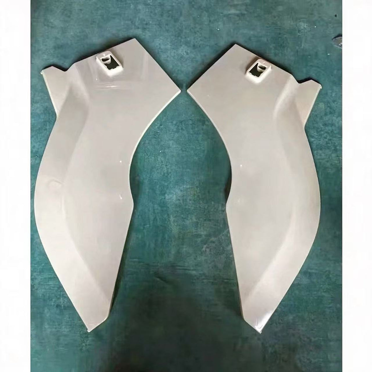 Door Garnish LH for Isuzu GIGA 2018