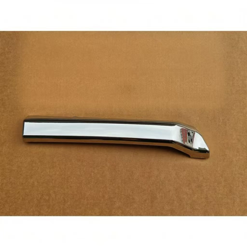 Electroplating Bumper Tail Trim Sticking Left for Isuzu GIGA 2018