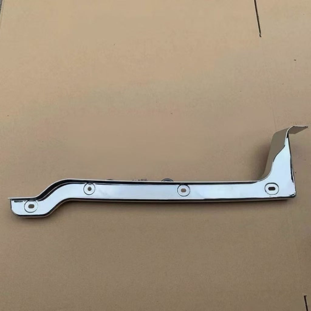 Chrome Bumper Corner Garnish LH for Isuzu GIGA 2018