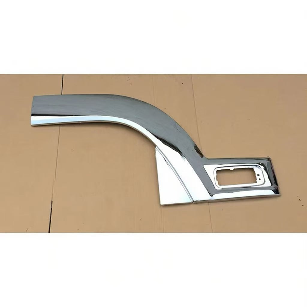 Chrome Door Garnish RH for Isuzu DECA360 GXZ360 FVZ300 FXZ360 FVZ360