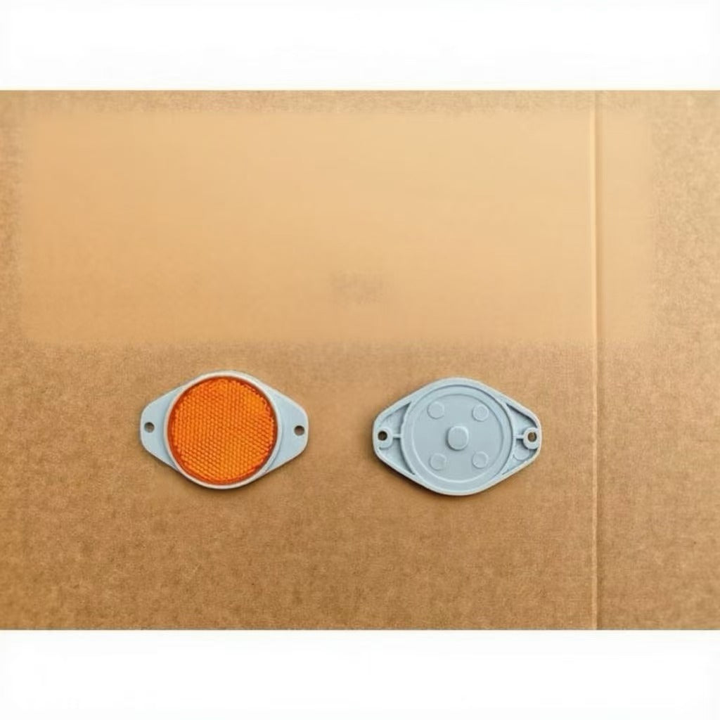 Reflector for ISUZU DECA360 GXZ360 FVZ300 FXZ360 FVZ360 Truck Spare Parts