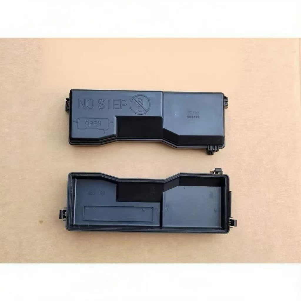 Relay and Fuse Cover for Japanese — Ref. 8970631521 / 8-97063-152-1
